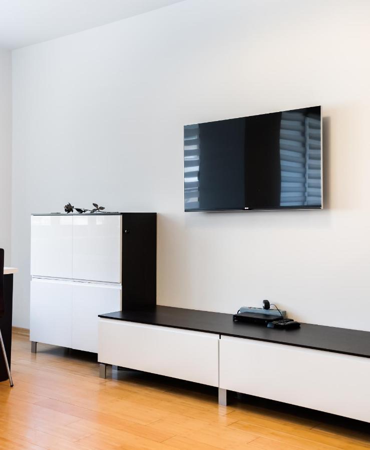 Mokotow Sunlight Apartment Varsavia Esterno foto
