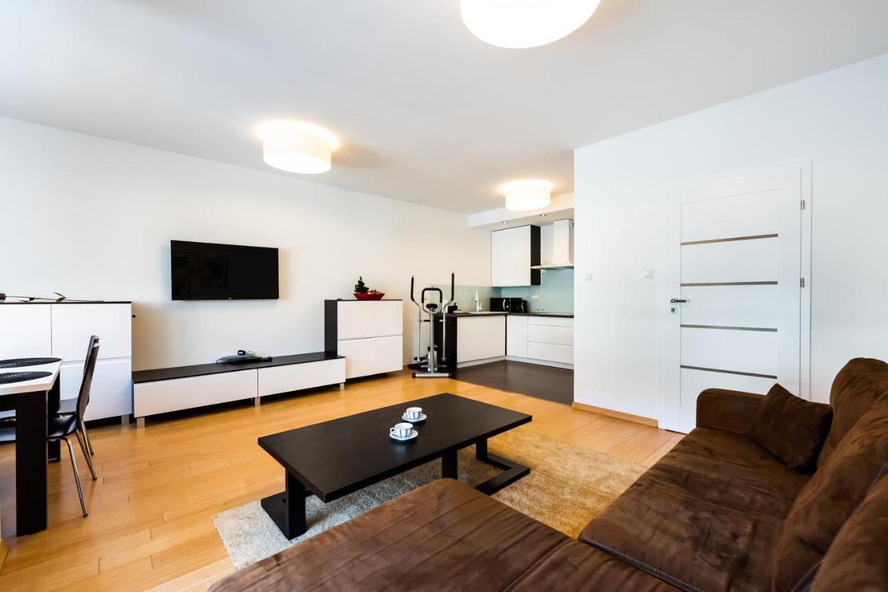 Mokotow Sunlight Apartment Varsavia Esterno foto